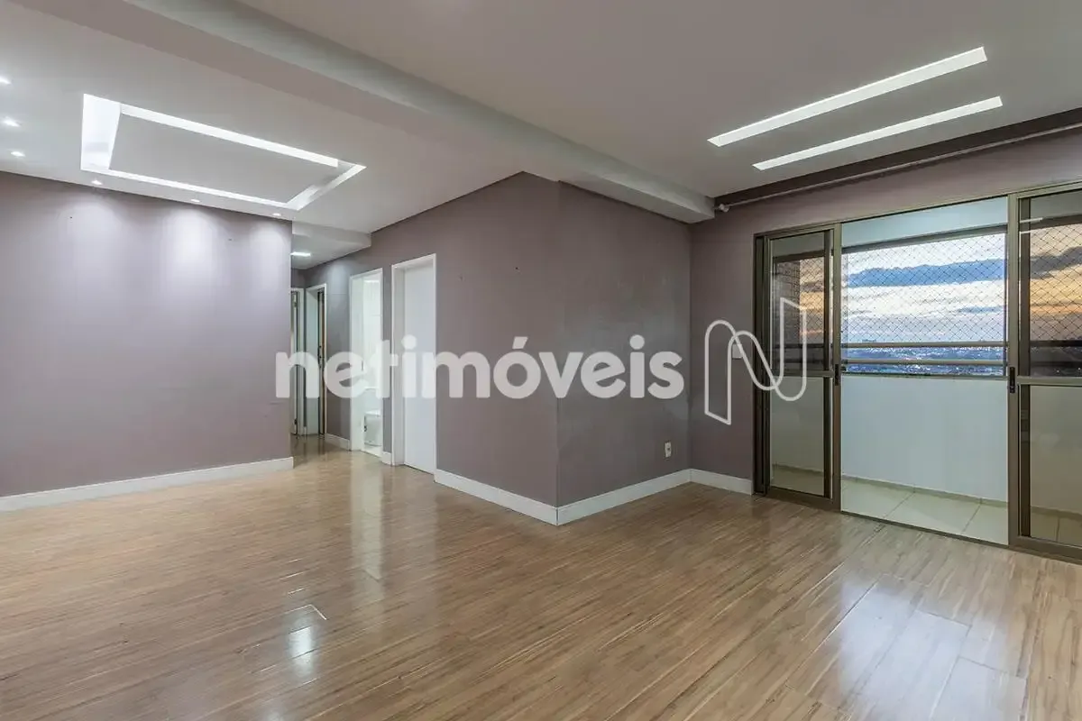 3 Quartos | 2 Suítes | Próximo à Via Principal | Desocupado | Edifício Maison Ta...
