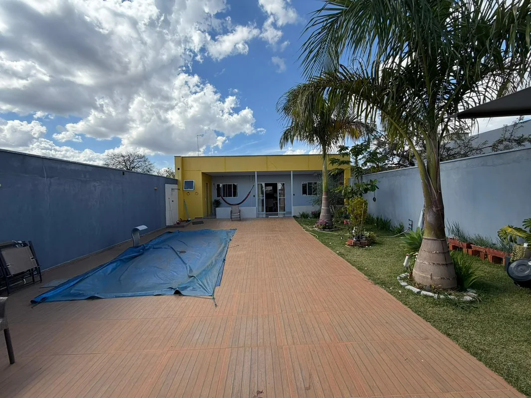 Casa ponte alta norte DF475Condomínio fechado Casa composta por 2 quartos Sala C...
