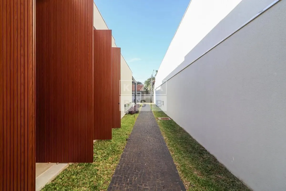 CASA RECÉM-CONSTRUÍDA NA QI 29!KZA IMÓVEIS APRESENTA:Projeto moderno e integrado...
