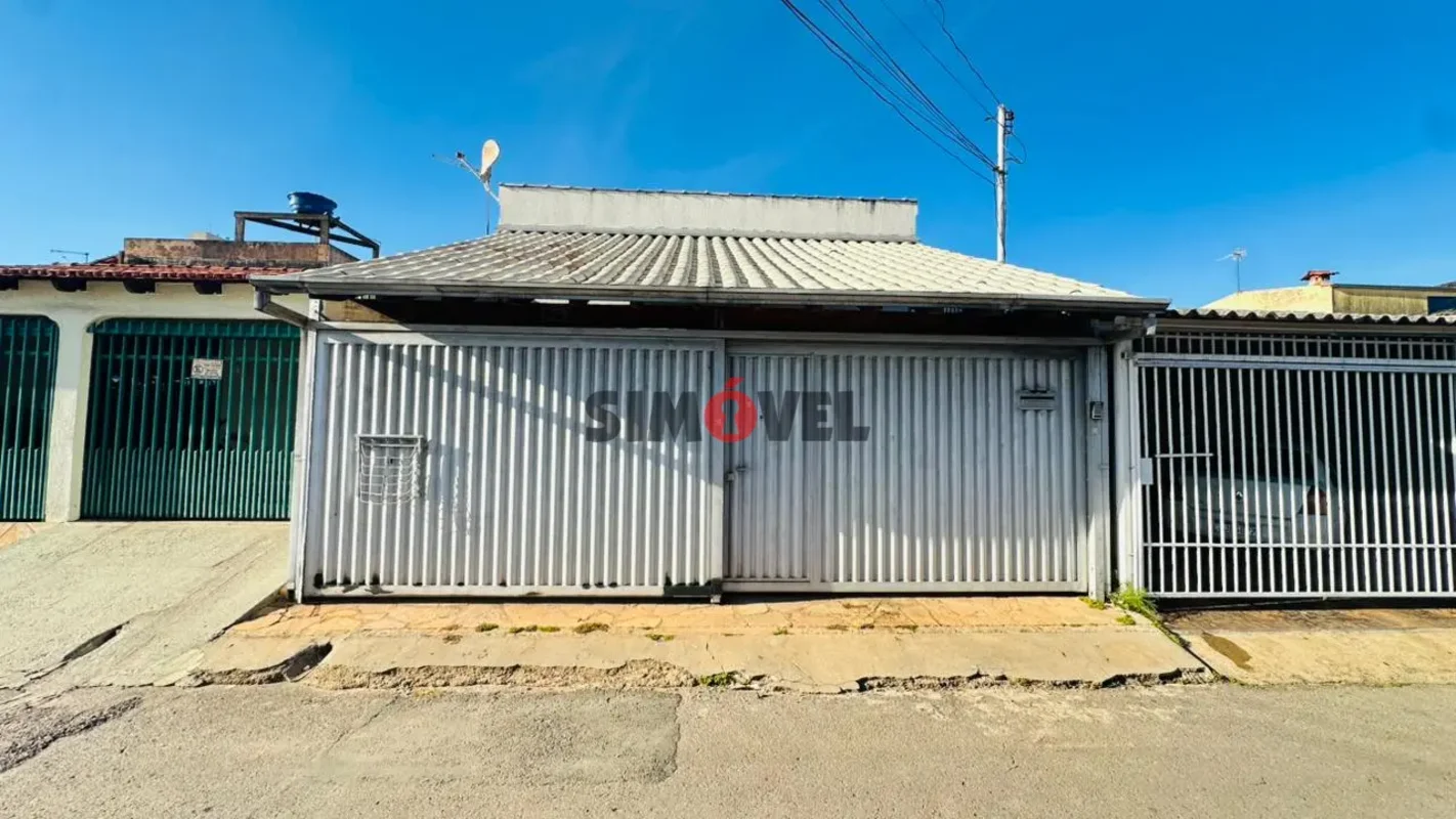 QR 402 - Casa com 3 dormitórios, para alugar com 105,00 m² por R$ 1.750,00/mês -...