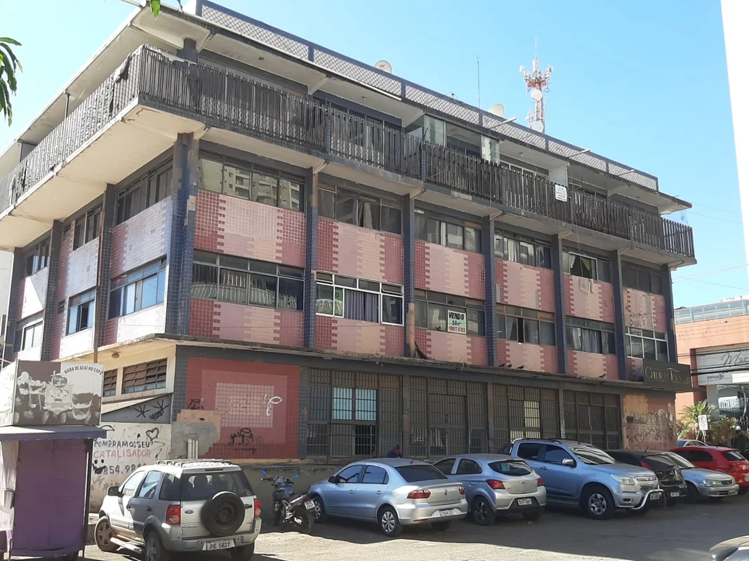  Vendo apartamento com 2 quartos, o mais barato da QE 40.- Dois quartos , pode s...