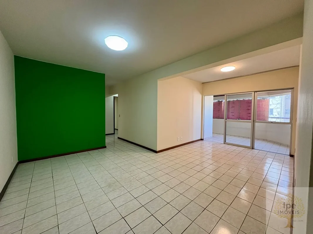 Se você procura espaço, conforto e localização privilegiada, este apartamento é ...