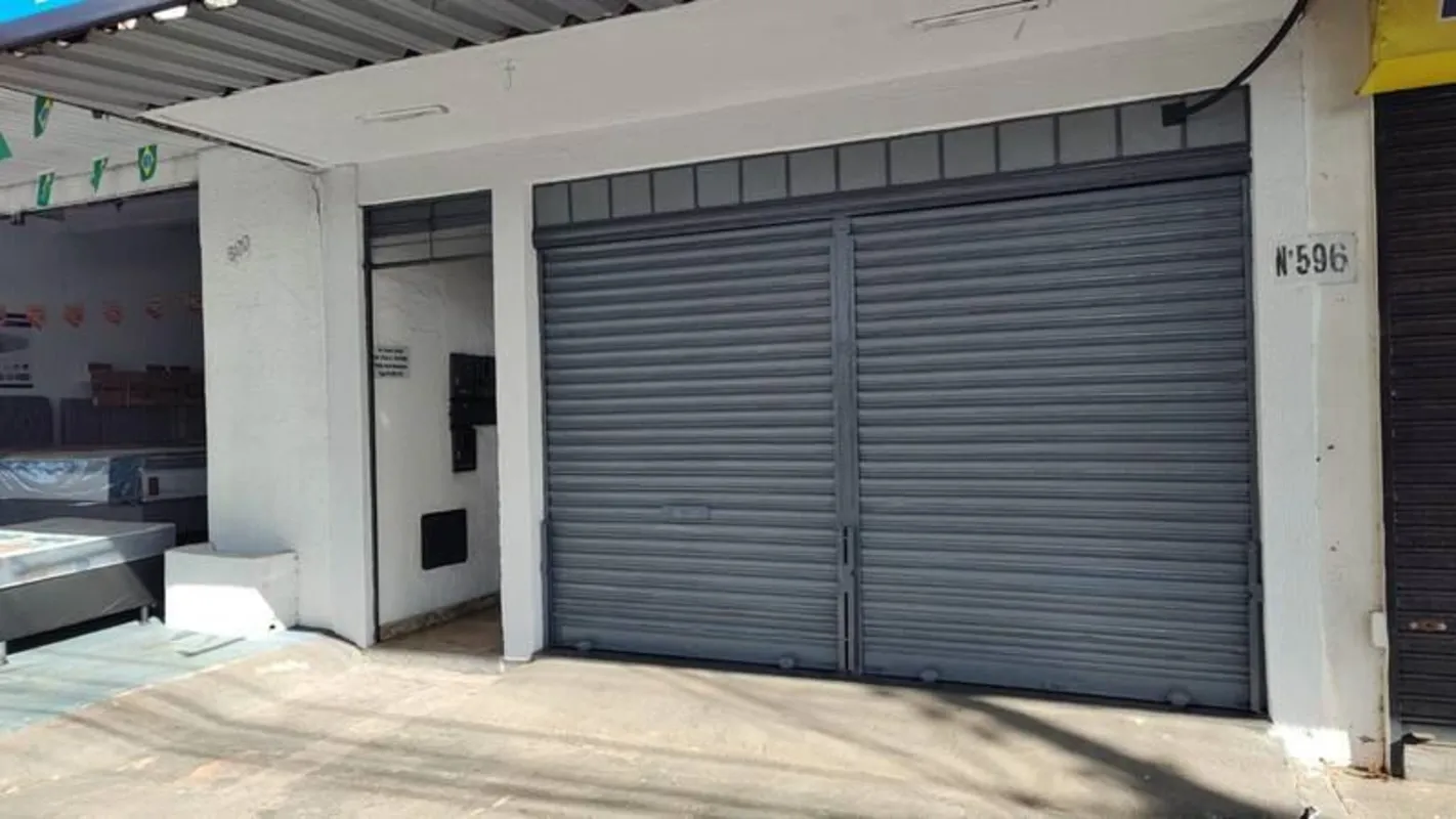 Sala comercial de 90 m², está localizada na principal AV do setor Novo Horizonte...