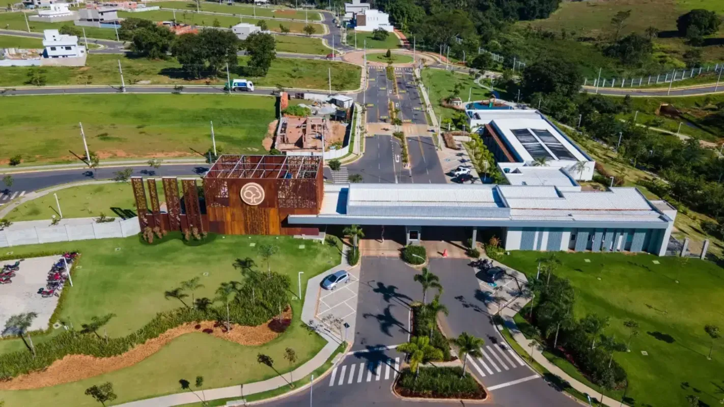 Conforto, sofisticação e praticidade em um imóvel pronto para morar!Porteira Fec...