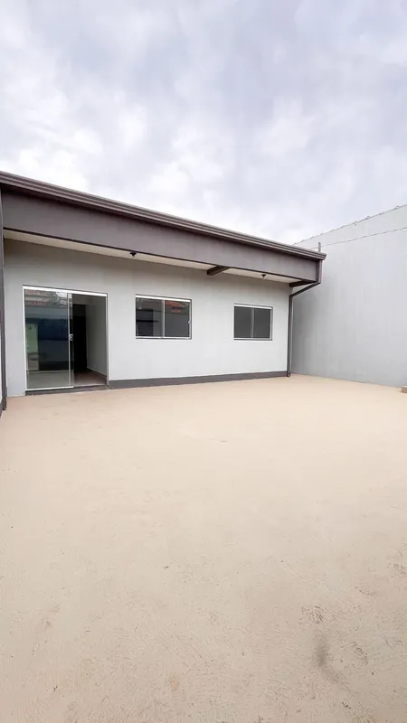 CASA 3 QUARTOS À VENDA | SETOR BARRA DA TIJUCA – GOIÂNIA R$ 450.000Chegou a opor...