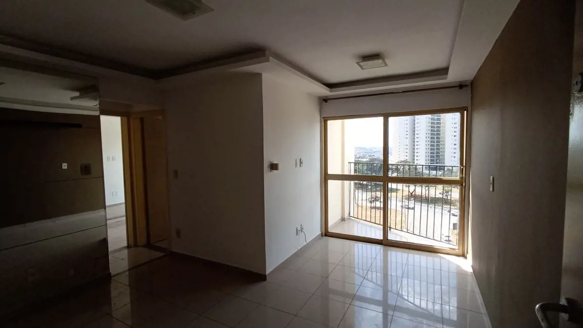 C?d. Im?vel: 00824.001Apartamento de 52m? sendo:02 (dois) quartos com arm?rios, ...