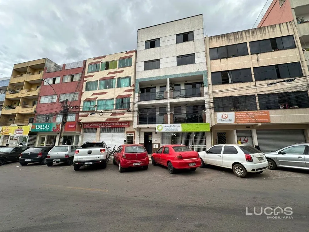 APARTAMENTO - GUARÁApartamento lindo, bem distribuído e com armários planejados,...