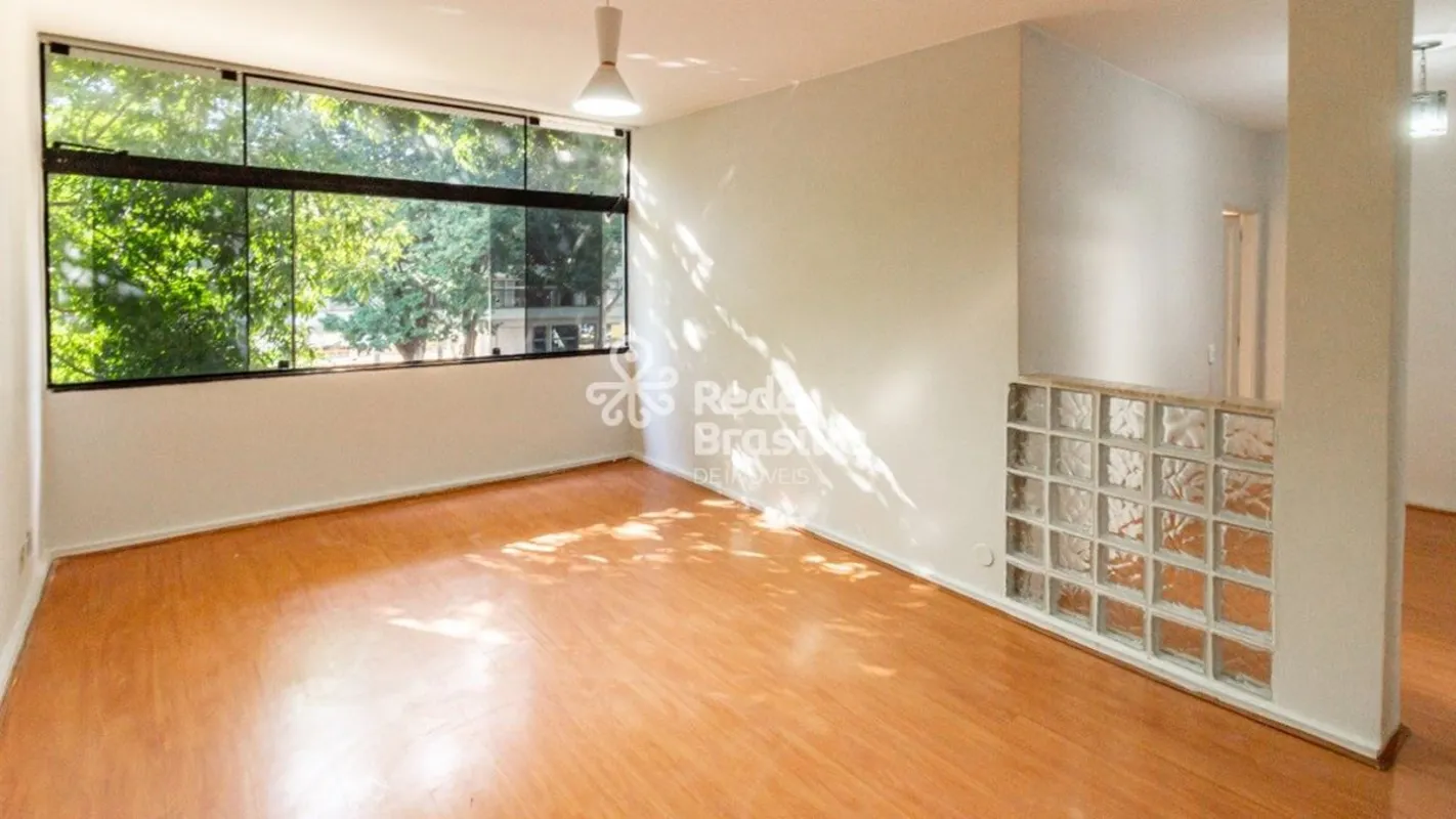 SQN 405 - Apartamento de 03 Quartos - Asa Norte / DFO Apartamento Amplo e Bem Lo...