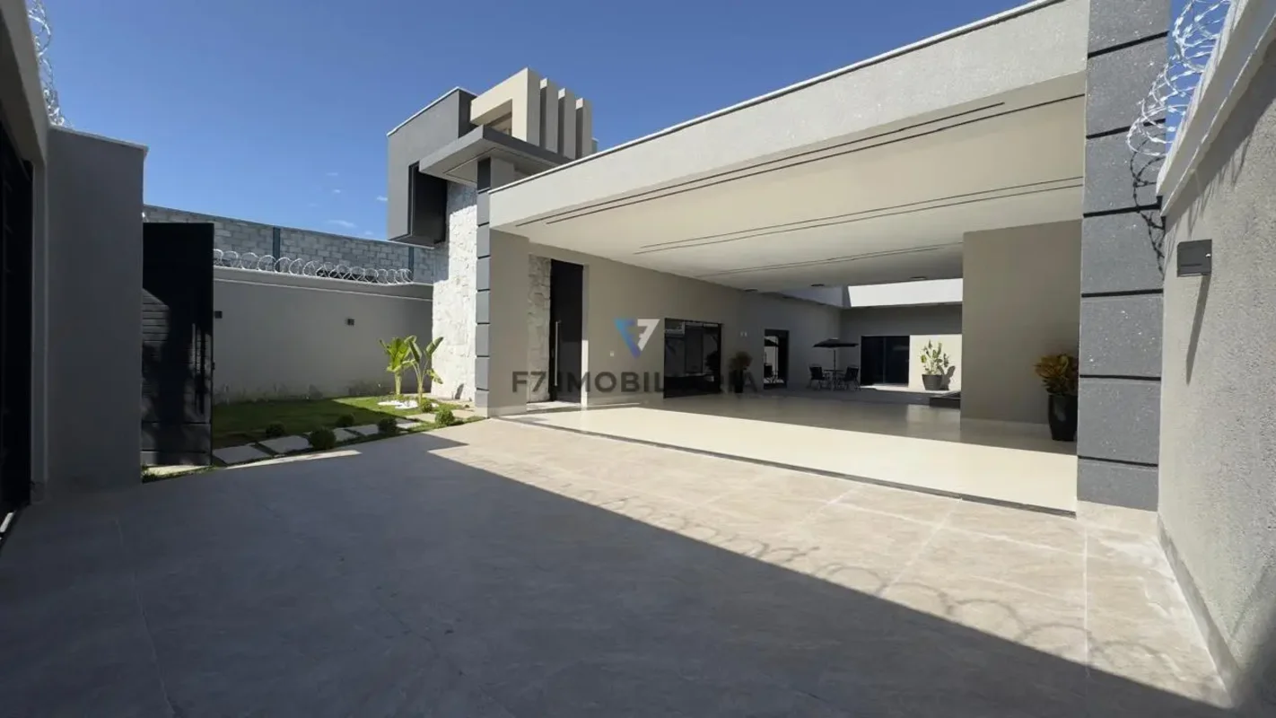 *Casa de alto padrão*Localizada na melhor parte da Vila Brasília, bem pertinho d...