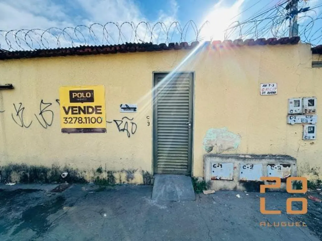 Kitinete para alugar no Setor Bueno, em Goiânia, com 50 m². Possui uma suíte ple...