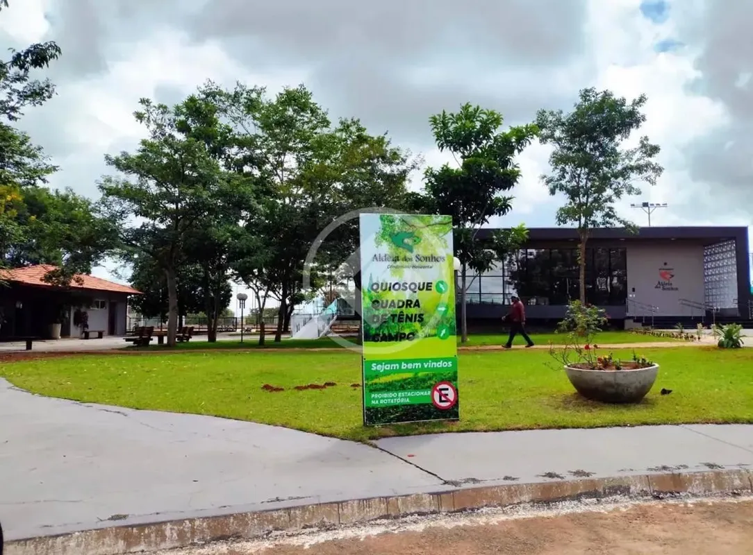 Lote 06 Quadra 30 - 24.50 frente e 50.02 lado totalizando 1.220,04m²Localizacao ...