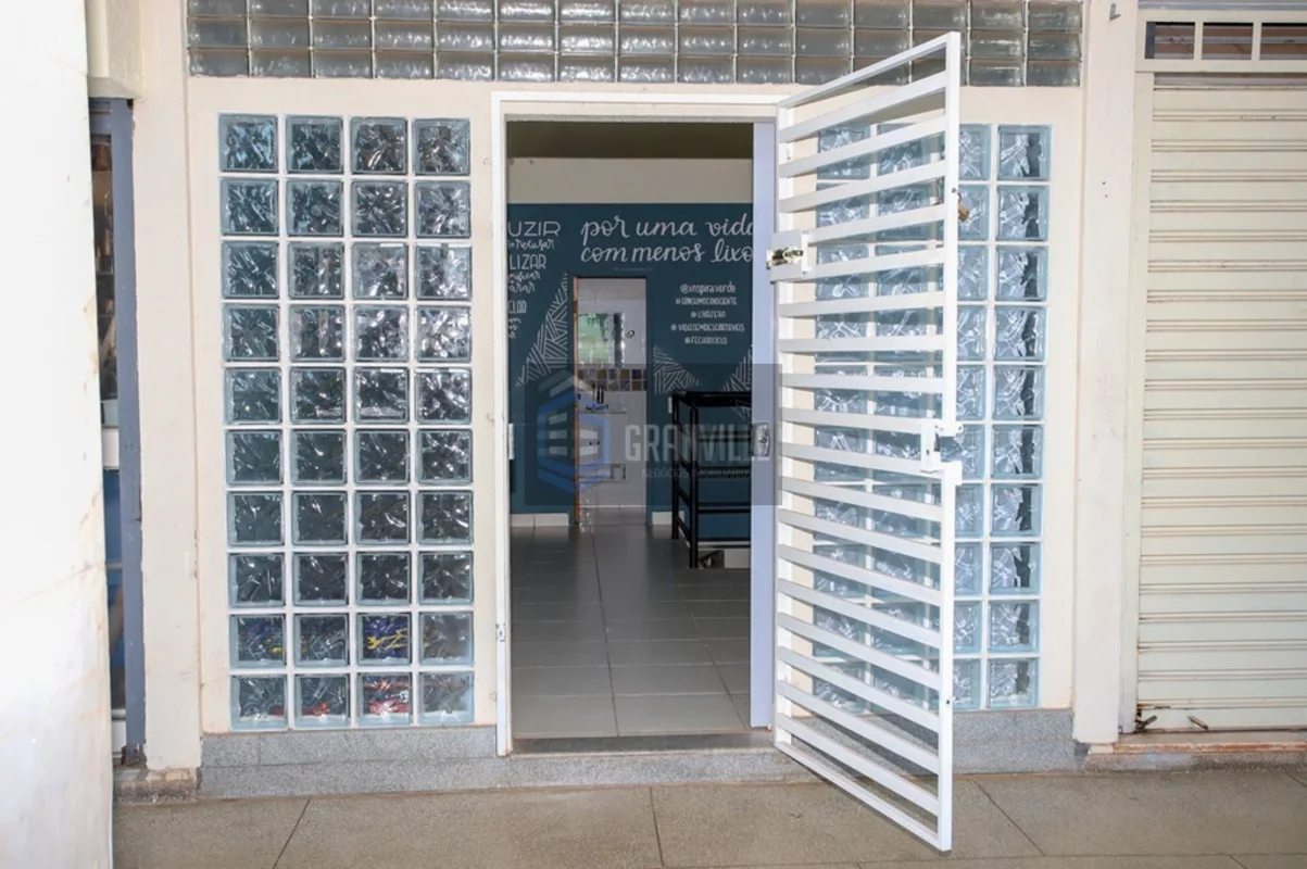 Loja Comercial à Venda – Excelente Oportunidade para o Seu Negócio!Invista em um...