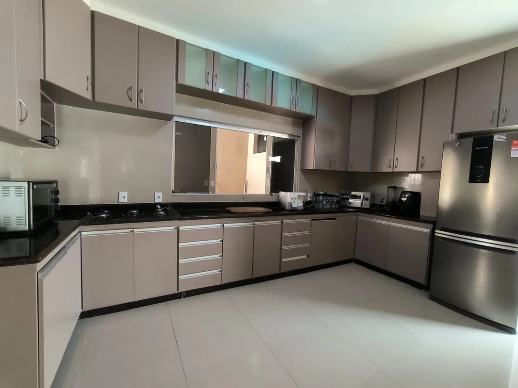 CASA EM CONDOMÍNIO | 3 QUARTOS | 1 SUÍTE | ÁREA DE LAZER COMPLETA | ARNIQUEIRASS...