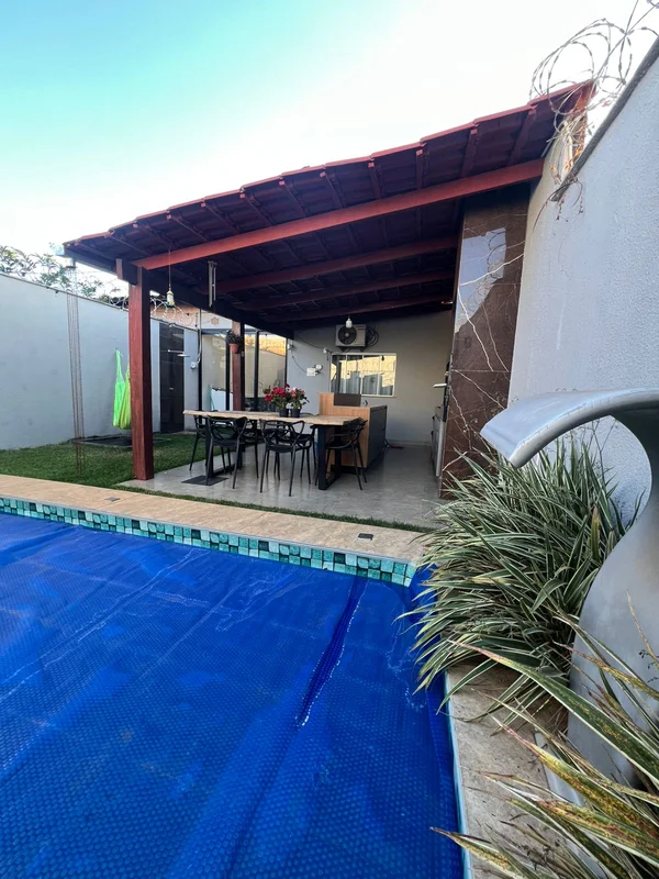  Casa dos sonhos à venda! Uma casa completa, moderna e pronta para você morar! 3...