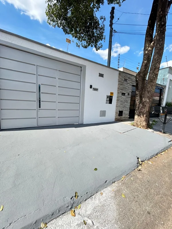 Casa à Venda Setor Faiçalville -Casa espaçosa e bem localizada, ideal pra sua fa...