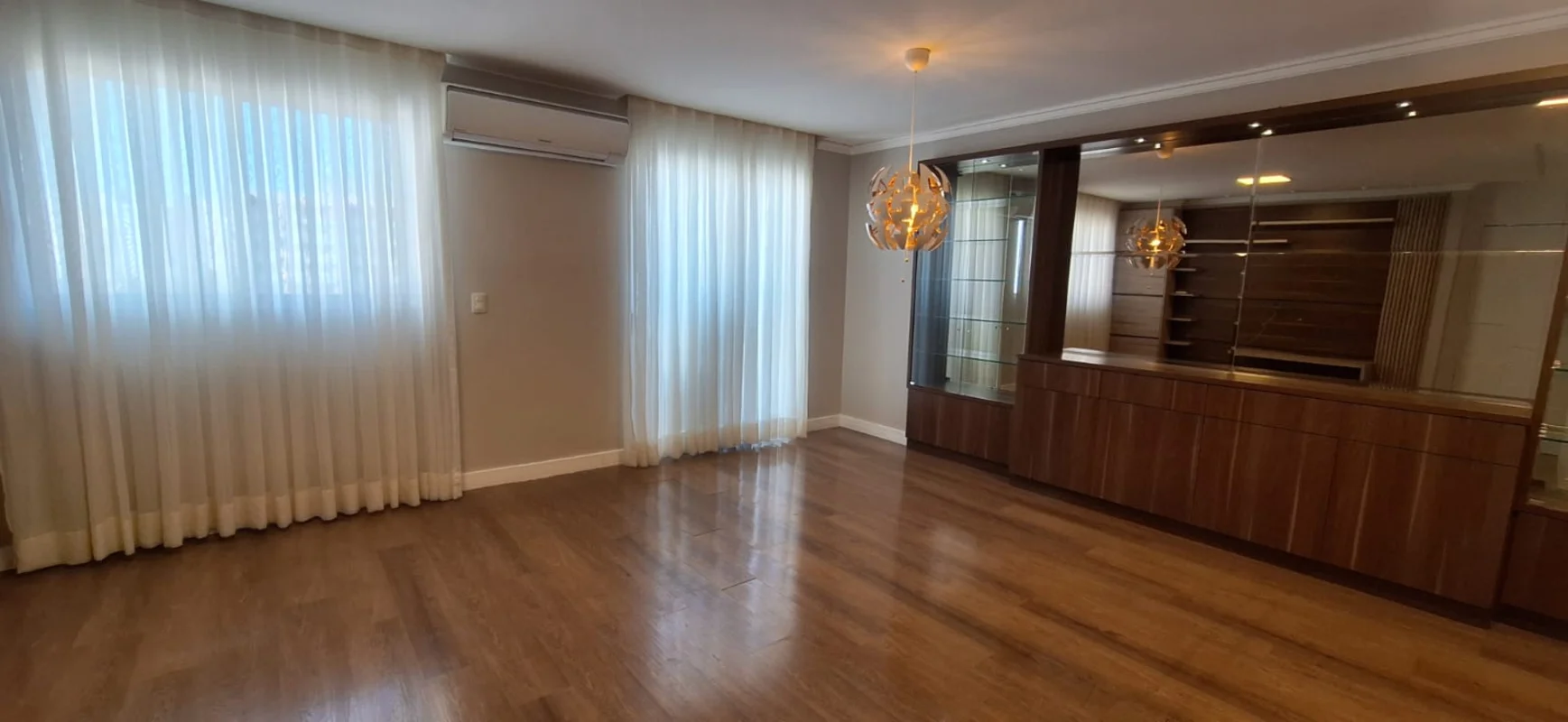 Se você busca um apartamento elegante, moderno e pronto para morar em Águas Clar...
