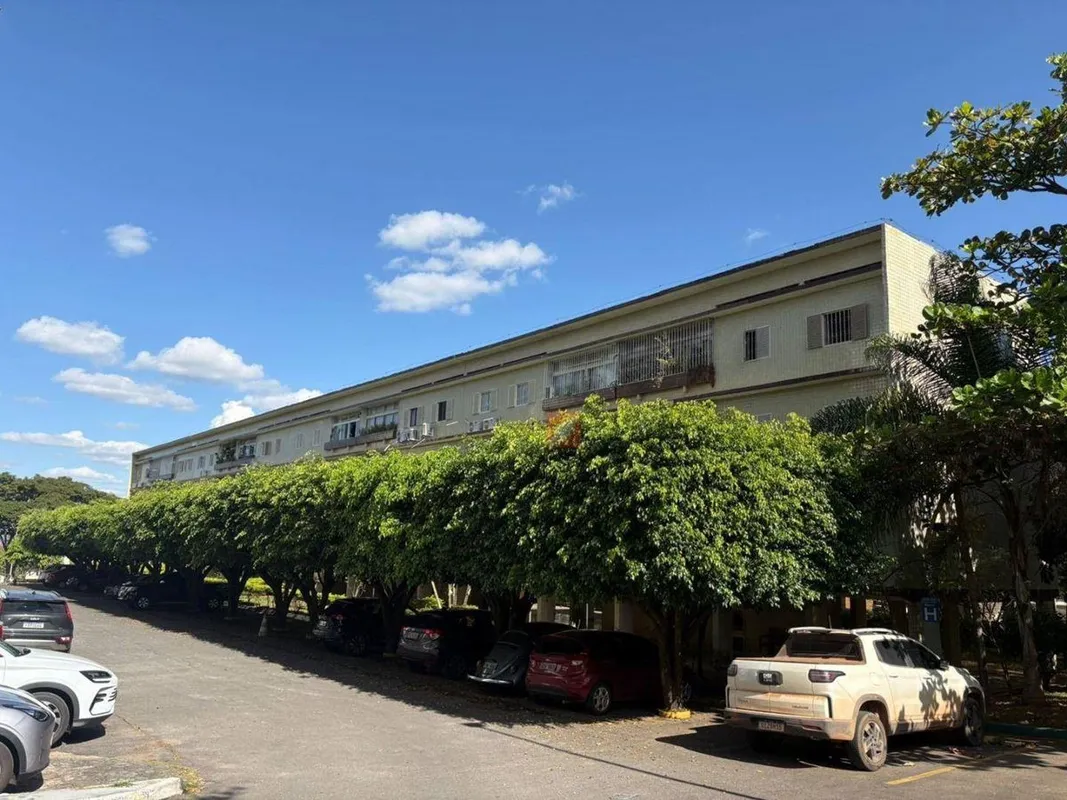 Área útil de aprox. 80 M²-03 quartos, 02 banheiros;-Armário nos quartos e cozinh...