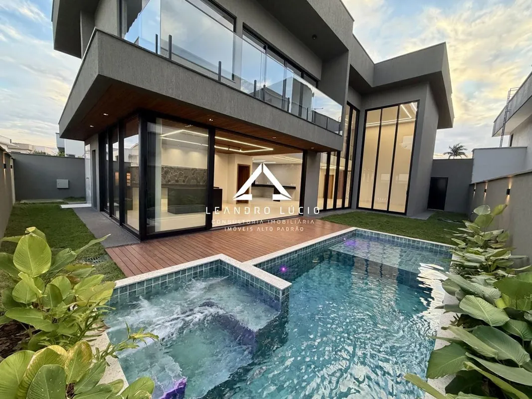 CASA ALTO PADRÃO À VENDA NO PORTAL DO SOL GREEN 4 SUÍTES PISCINA AQUECIDA GOIÂNI...