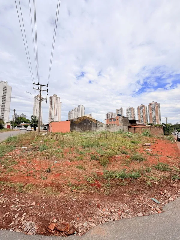 Lote disponível de esquina para venda Jardim Atlântico Ao lado do Parque Cascave...
