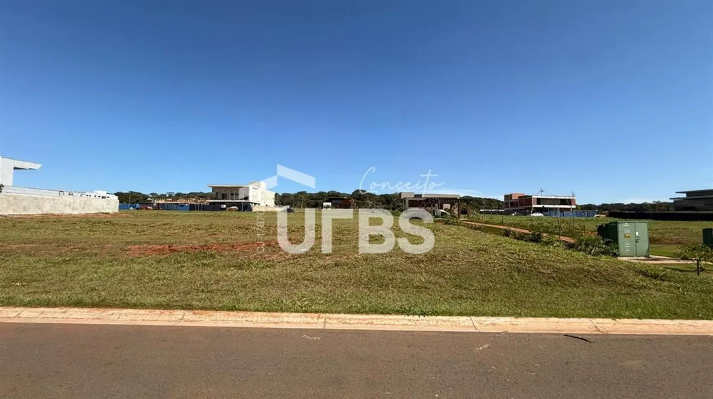 COD U-0033261 - PLATEAU DOR UNIQUE – LOTE À VENDA |Apresentamos uma excelente op...