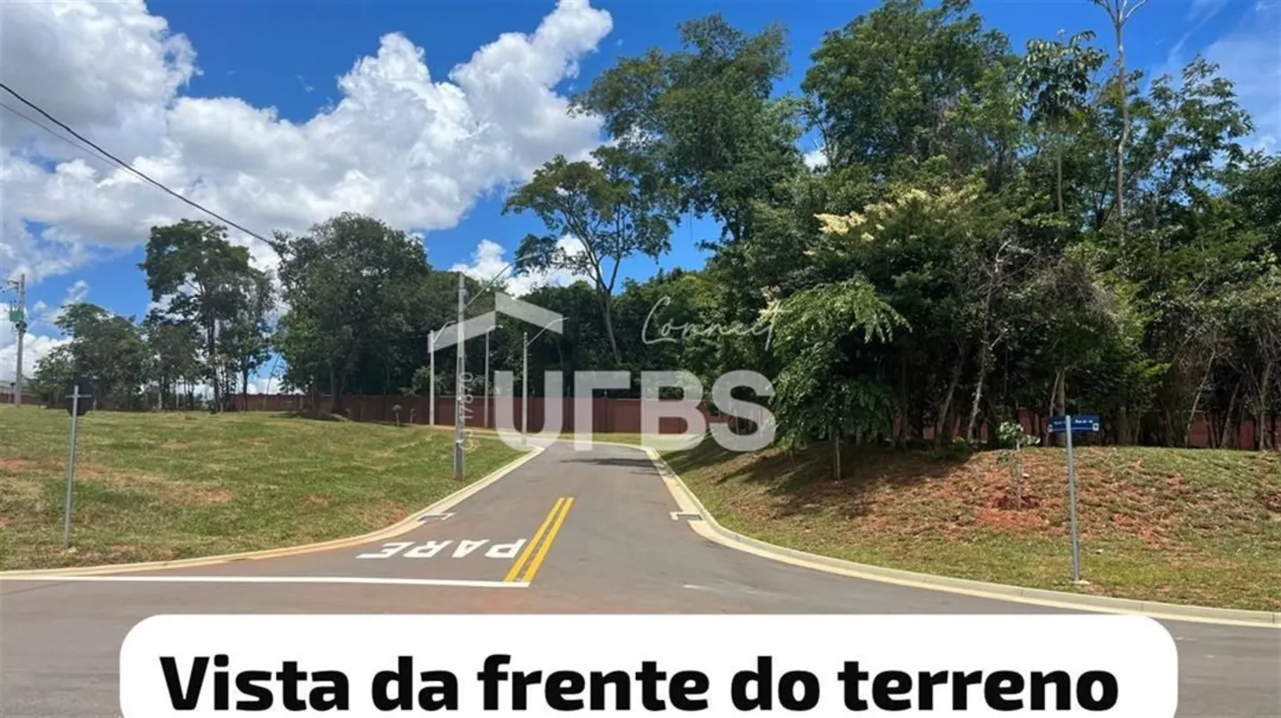 COD U-0033222 - Excelente terreno de 391,50 m² em localização privilegiada em fr...