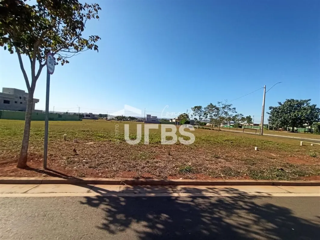 COD U-0030698 - Excelente lote plano, com 360m2facil acesso.Quitado!NascenteEm c...