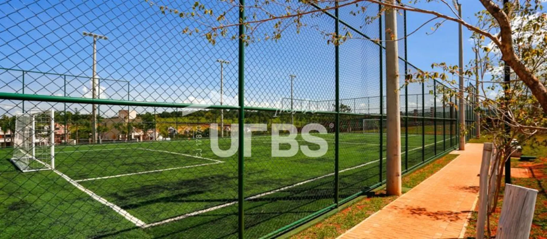 COD U-0031672 - Lote à venda de 272,92 m² no Jardins Capri, em Senador Canedo, p...