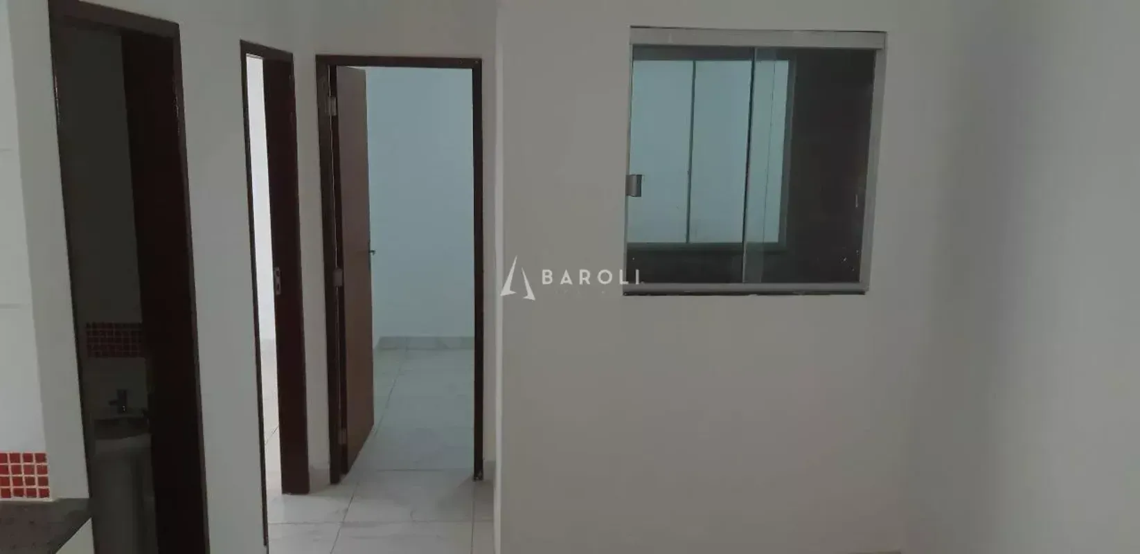QE 40 – GUARÁ II | 55 m² | VISTA LIVRE | ELEVADOR  A Baroli Imóveis apresenta ap...