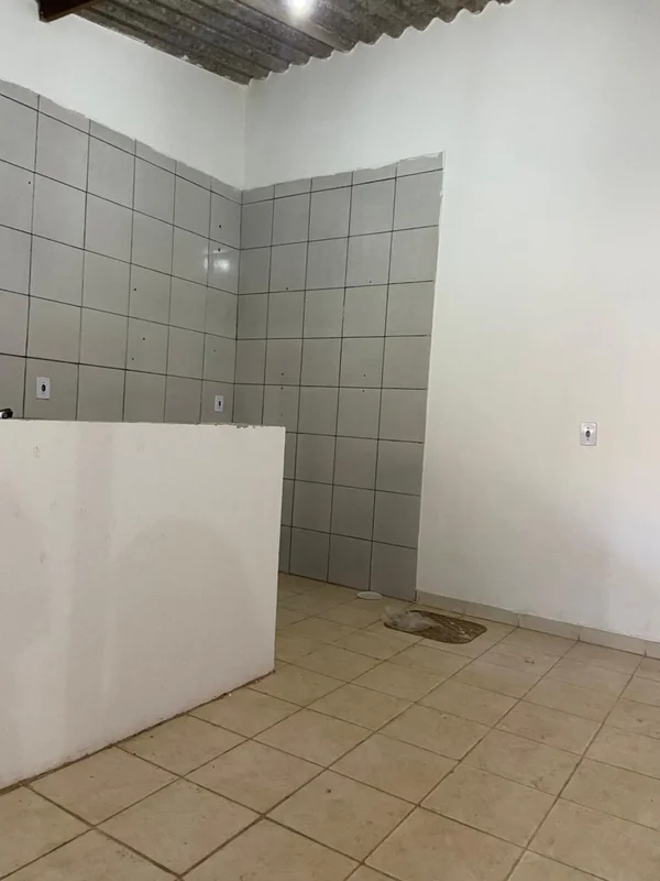 Casa recém-reformada, composta por duas unidades no mesmo lote, com possibilidad...