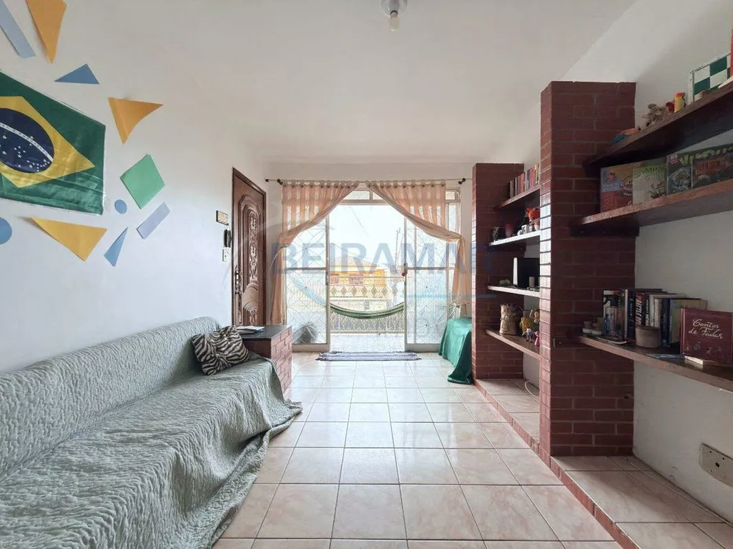 Conquiste o espaço que a sua família merece na CSA 02. Este apartamento de 4 qua...