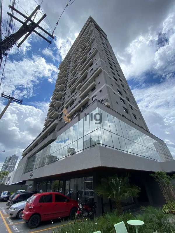 Flat mobiliado e decorado com 45 m², oferecendo ambientes bem distribuídos, conf...