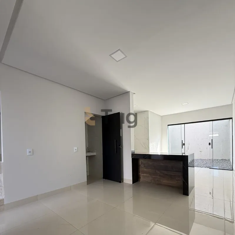 Sobrado com excelente localização e ambientes bem distribuídos, ideal para quem ...