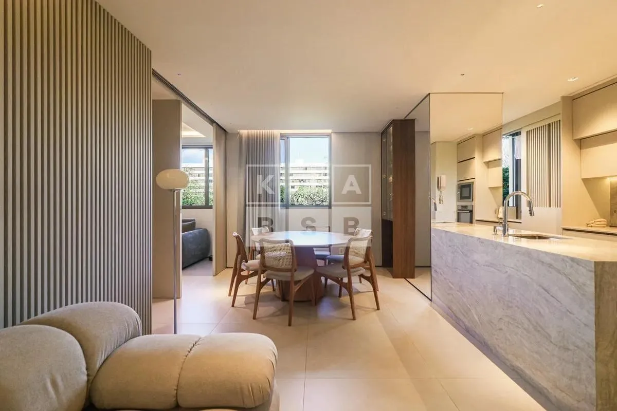 No cobiçado Residencial Betty Bettiol, na SQN 211, um dos endereços mais desejad...