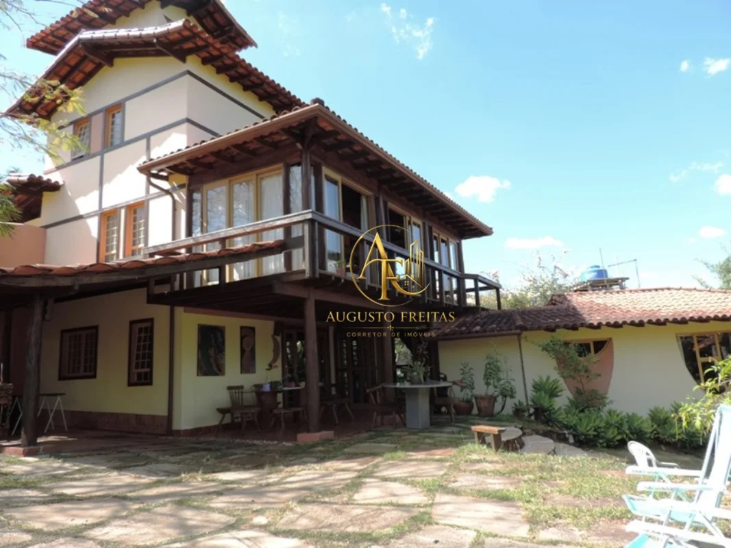 Sobrado Colonial no Park Way | 3 Quartos com Suíte – SMPW 22, Brasília/DF Se voc...