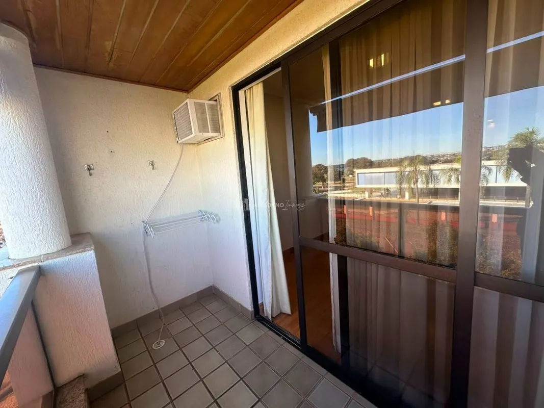 Apartamento à Venda no Lake Side Resort Residence | SHTN Trecho 01 – Asa NorteIn...