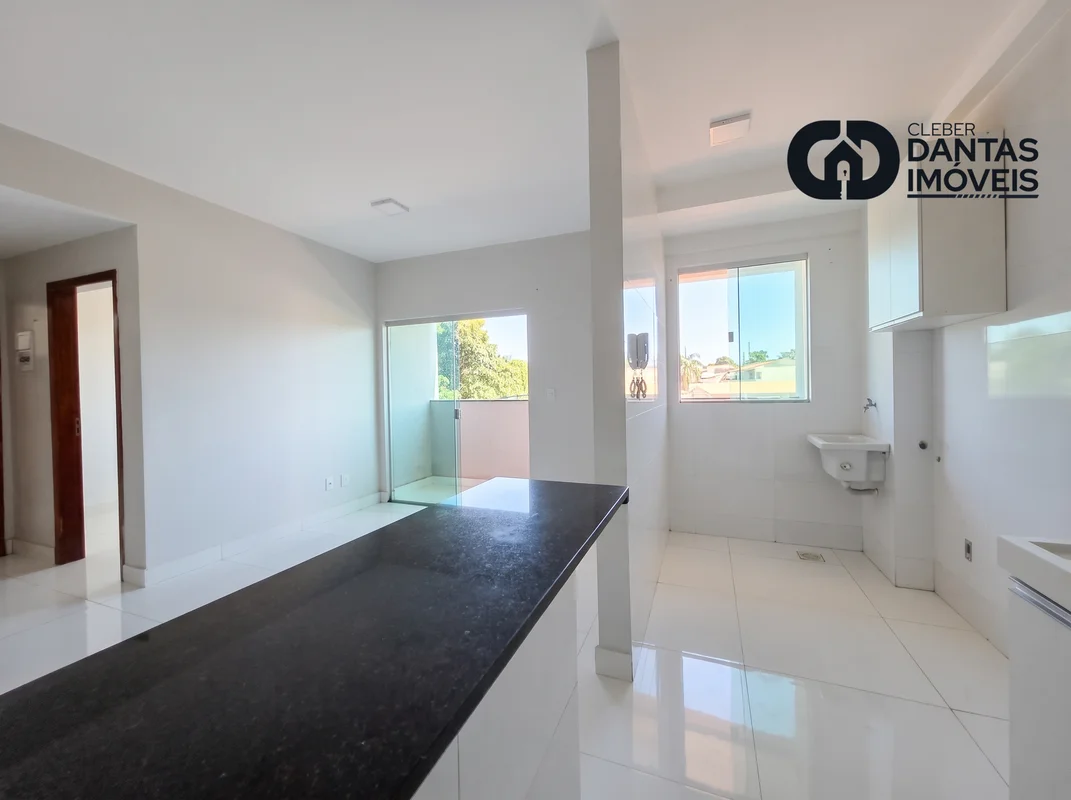 CLEBER DANTAS VENDE: OPORTUNIDADE NA RUA 5: Exclusividade e Conforto no Residenc...