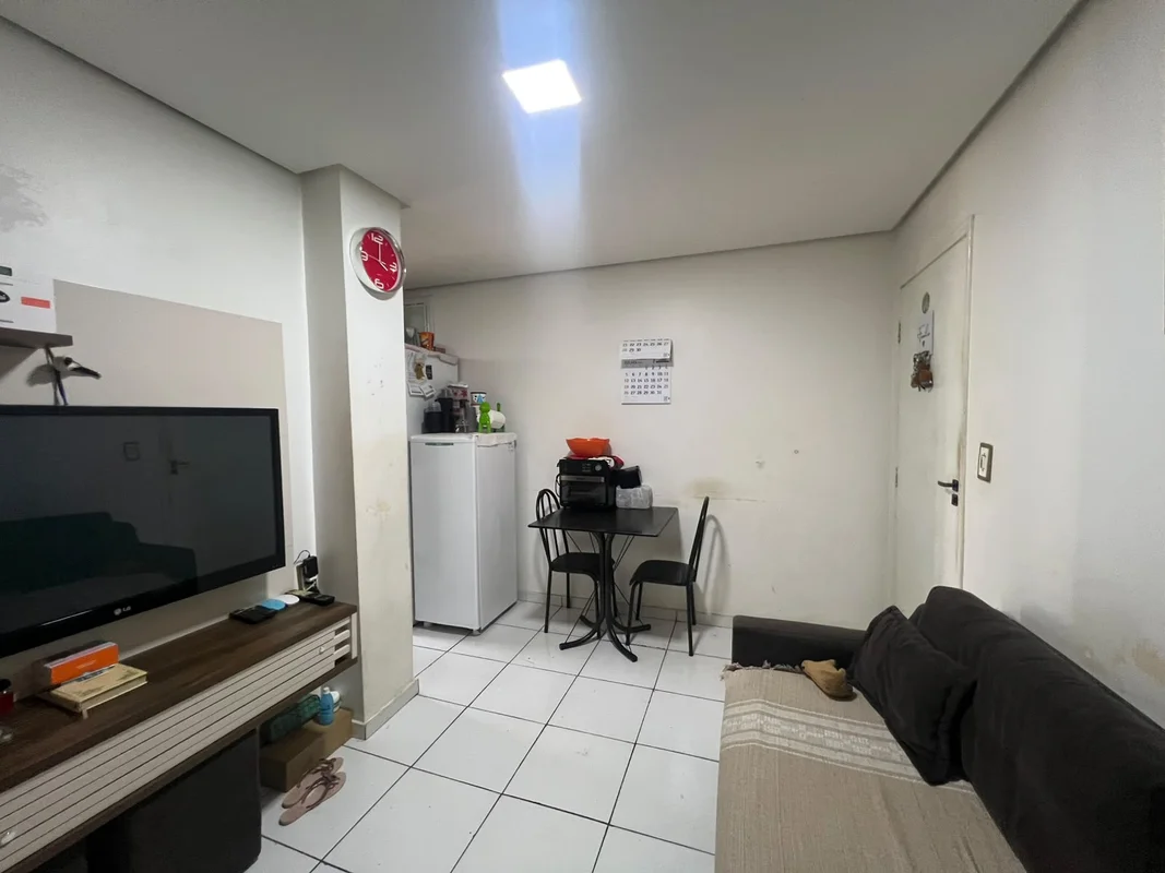 APARTAMENTO À VENDA – 1 QUARTO | RIACHO FUNDO I/DFLocalização: CL 05, Bloco D, L...