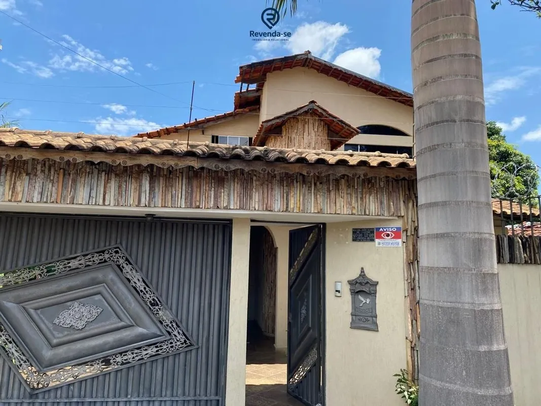 Excelente oportunidade de investimento! Apresentamos este belíssimo sobrado à ve...