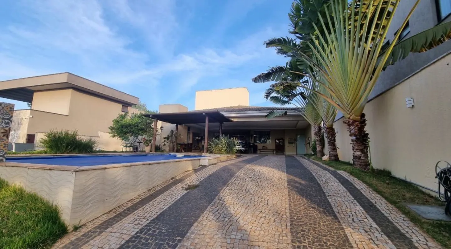 Sobrado à Venda - Condomínio Jardins Lisboa | Goiânia - GOValor: R$ 3.500.000,00...