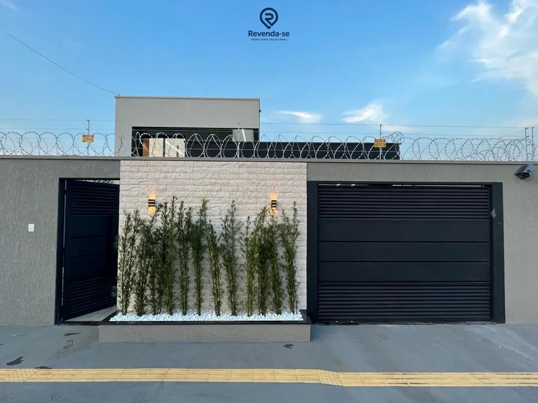 CASA DE LUXO NO RESIDENCIAL BRISAS DA MATA GOIÂNIACASA MODERNA COM PISCINA AQUEC...