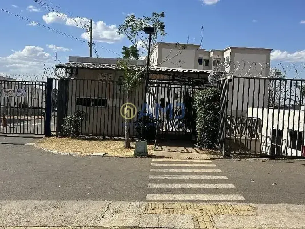 OPORTUNIDADE CAIXA EM GOIÂNIA!Valor de Avaliação: R$ 200.000,00Valor de Venda: R...