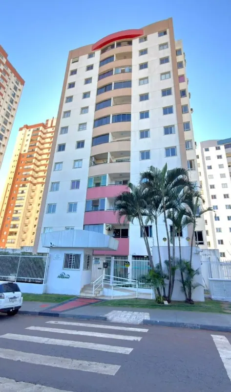 03 quartos sendo 01 suíte, sala para dois ambientes com sacada, banheiro social,...