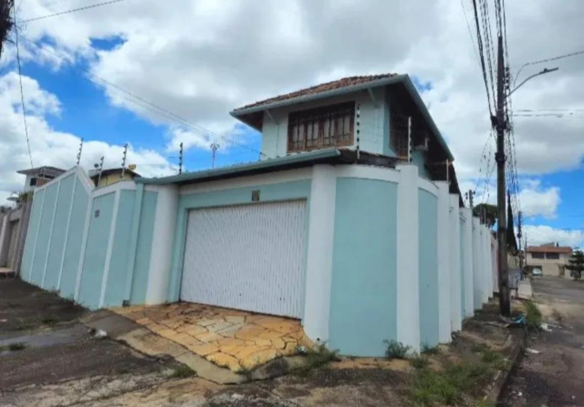 Casa à Venda no Bairro São Carlos Excelente localização, em um bairro com fácil ...