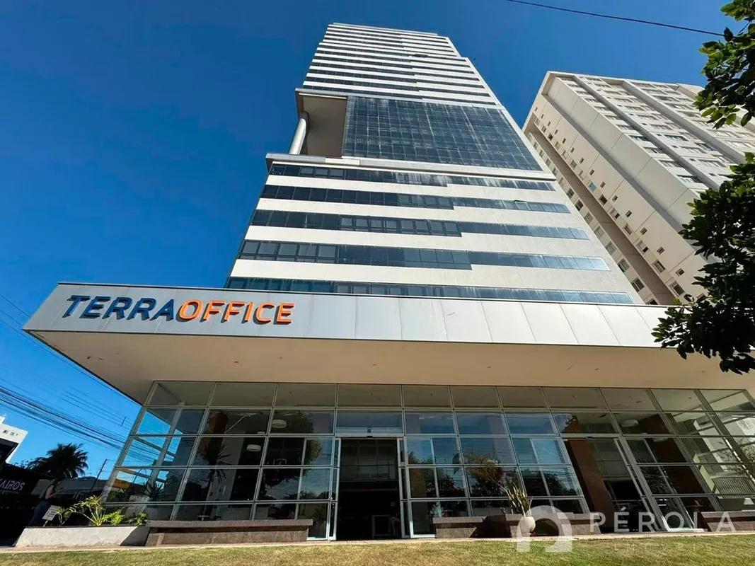 Sala comercial com 50m² mobiliada para escritório. Localizada no 27º andar, já e...