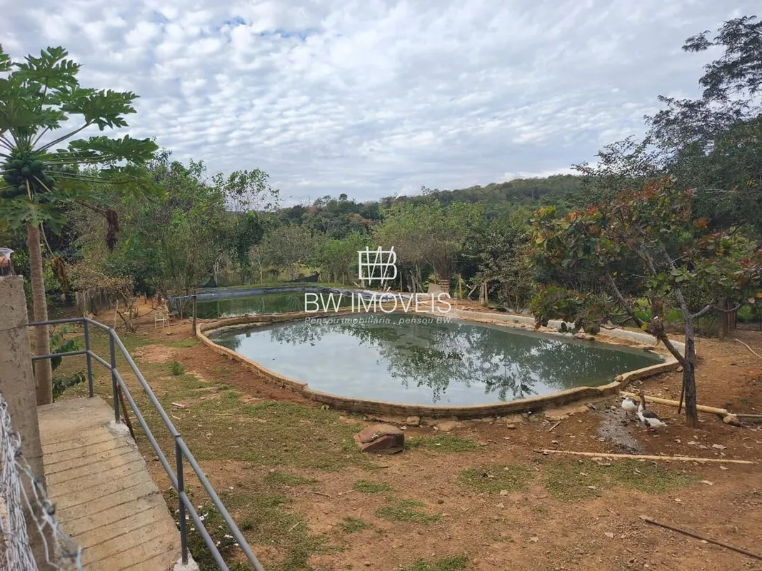  CHÁCARA DOS SONHOS À VENDA – R$ 900.000,00 Imagine acordar todos os dias ao som...