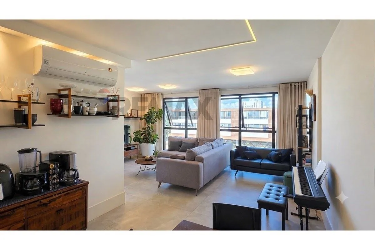 Em um dos endereços mais valorizados de Brasília, este apartamento une arquitetu...