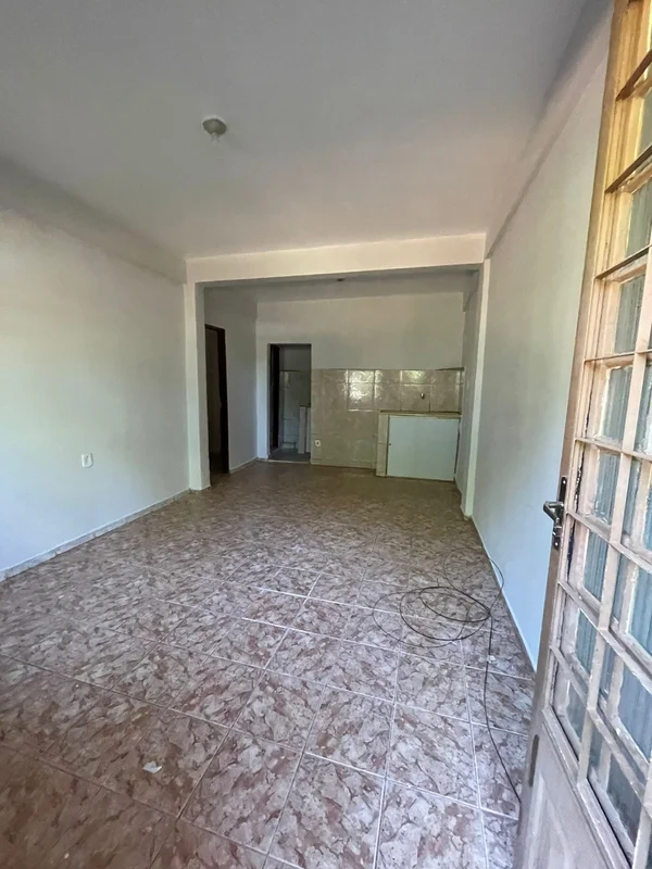 ** CURITIBA IMOBILIÁRIA ALUGA**QR 311 CONJUNTO 06 LOTE 24 APARTAMENTO 02 - TERRE...