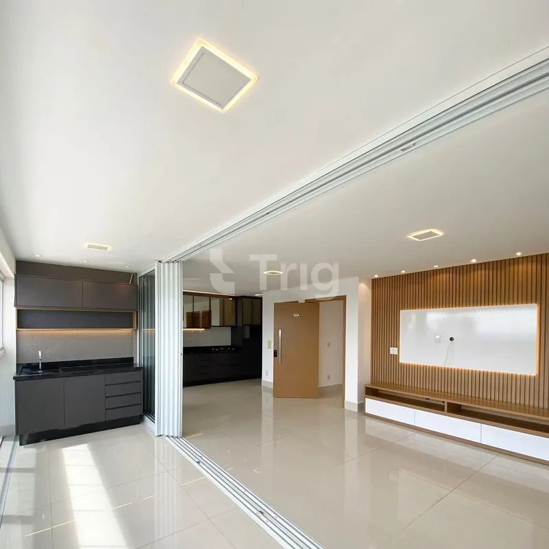 Apartamento moderno, completo em armários e com localização privilegiada no Seto...