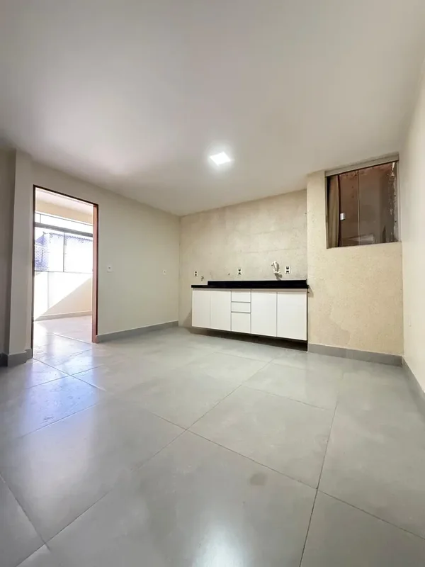 JDM IMOBILIÁRIA ALUGA:Apartamento na QS 04 - Riacho Fundo I - 02 quartos- 01 ban...