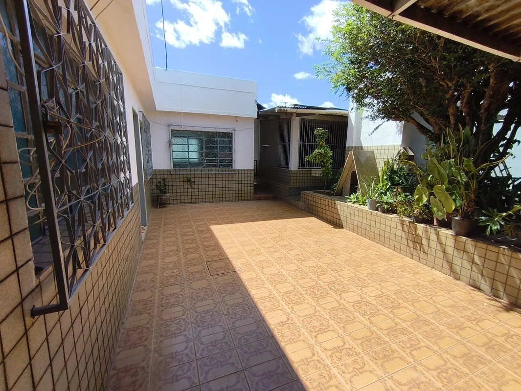 ??? OPORTUNIDADE EM SOBRADINHO: Lote Gigante com Potencial Ilimitado!?Você procu...